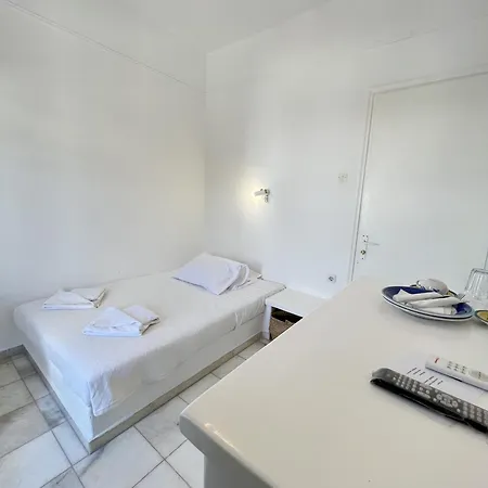 Hotel Anezina Drios