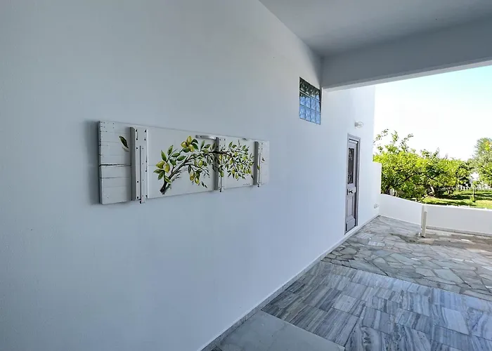 Anezina Ξενοδοχείο 2*