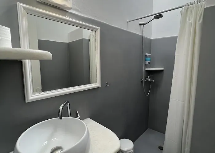 Anezina Hotell Drios