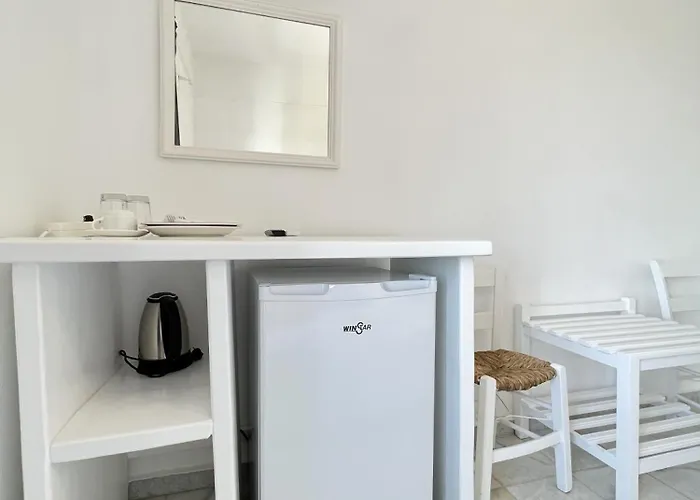 Anezina Hotell Drios